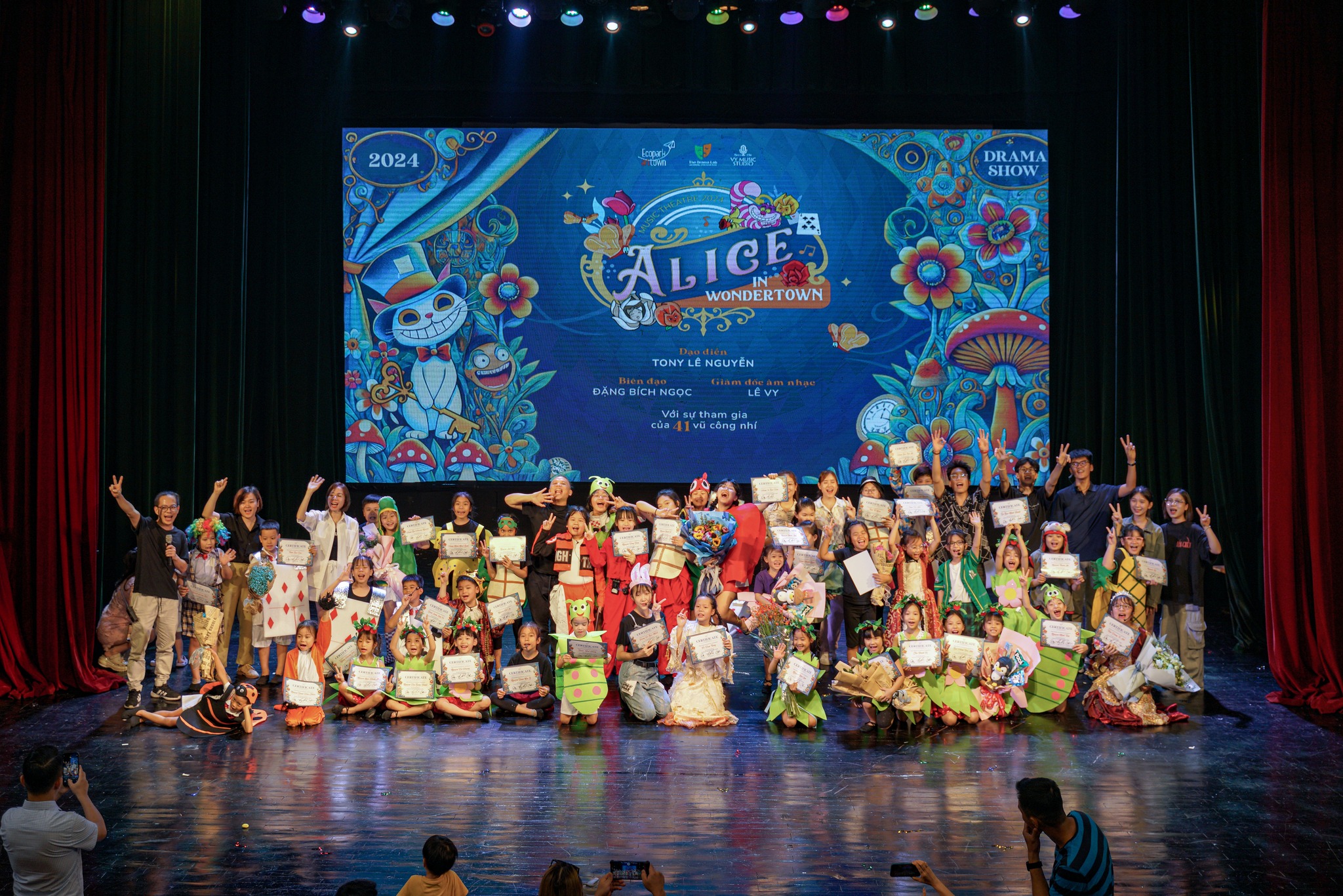 Alice in Wonderland – Lạc vào xứ sở diệu kỳ