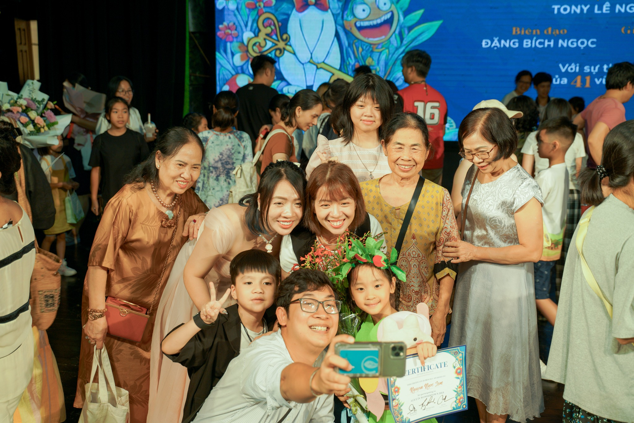 Khoảnh khắc sân khấu Arttown 16